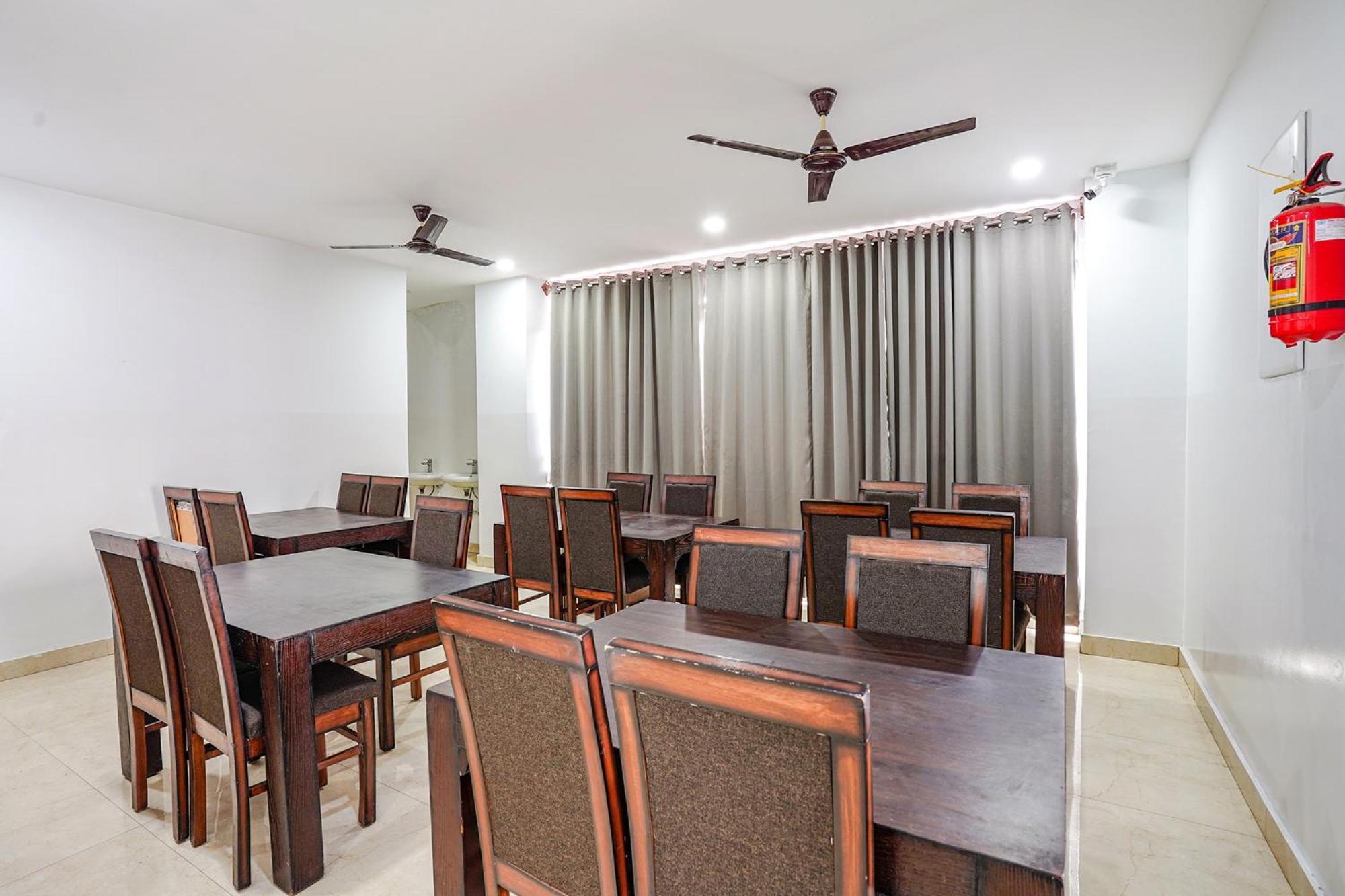 Fabhotel Rlv Green Palace - Nr Kengeri Satellite Town Bengalúr Exteriér fotografie
